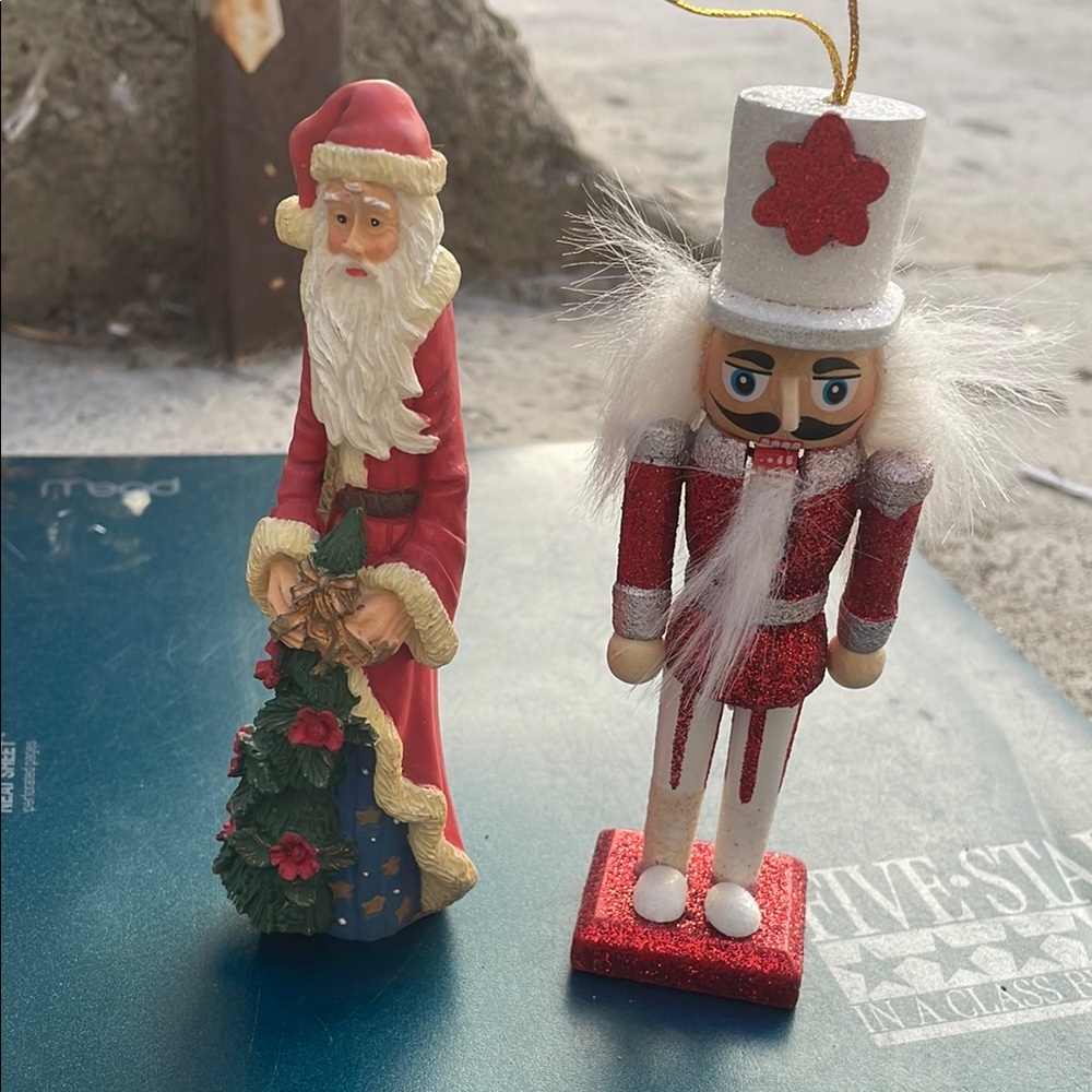 Vintage Christmas Santa Resin Figurine & Christmas Nutcracker